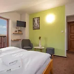 Pensionat Balcony 3*